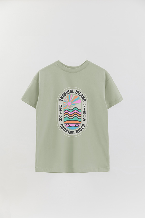 REMERA OVER ESTAMPADA TROPICAL ISLAND
