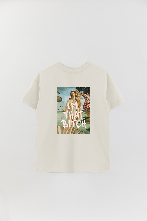 REMERA OVER ESTAMPADA ART COLLECTION 82 I'M THAT BITCH