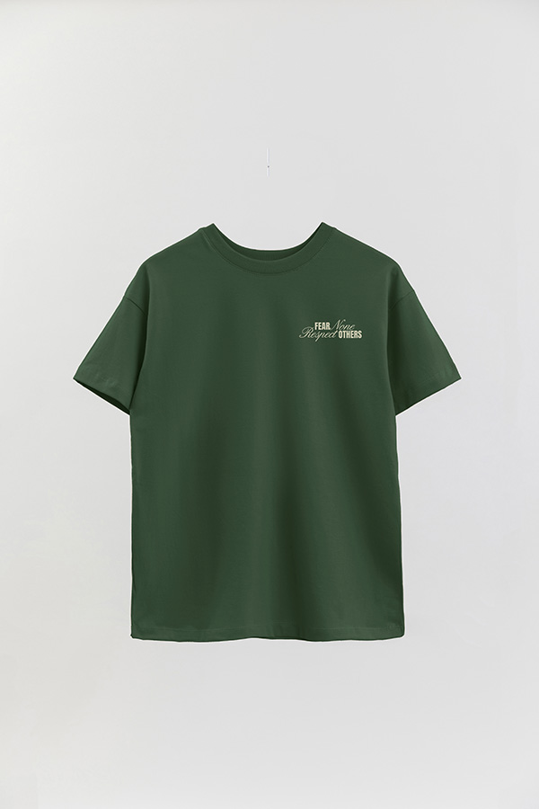 REMERA OVER FB URBAN FEAR NONE