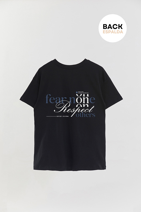 REMERA OVER FB URBAN FEAR NO ONE