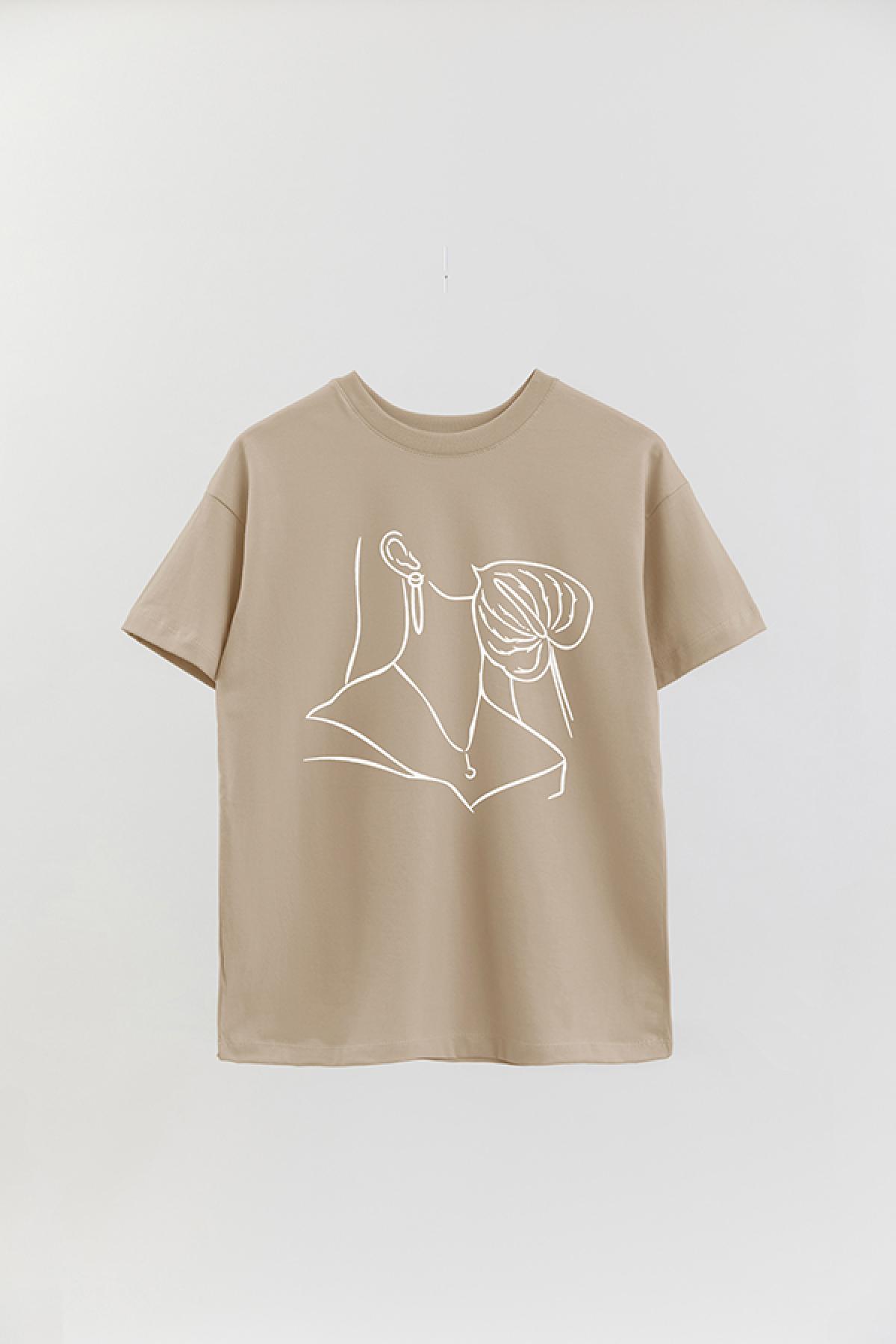 REMERA OVER ESTAMPADA W LINE ART1