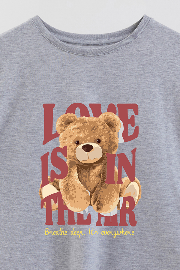 REMERA GB OVERSIZE LOVE IS IN THE AIR