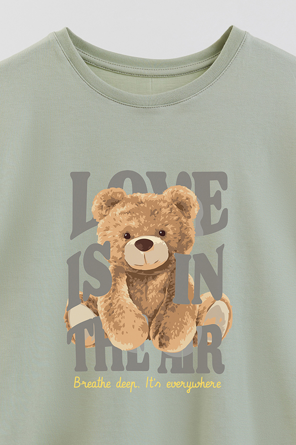 REMERA GB OVERSIZE LOVE IS IN THE AIR