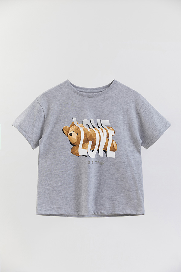 REMERA GB OVERSIZE LOVE IS A TRAP