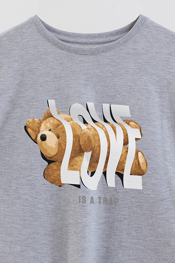 REMERA GB OVERSIZE LOVE IS A TRAP