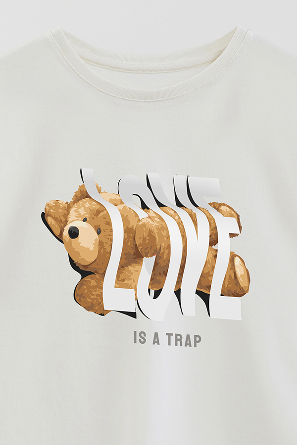 REMERA GB OVERSIZE LOVE IS A TRAP
