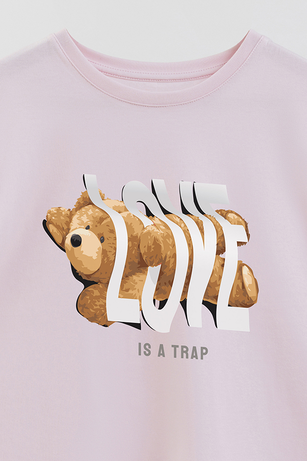 REMERA GB OVERSIZE LOVE IS A TRAP
