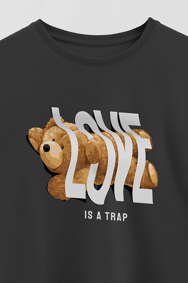 REMERA GB OVERSIZE LOVE IS A TRAP
