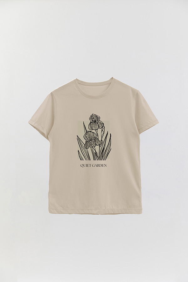 REMERA BASICA ESTAMPADA BT QUIET GARDEN