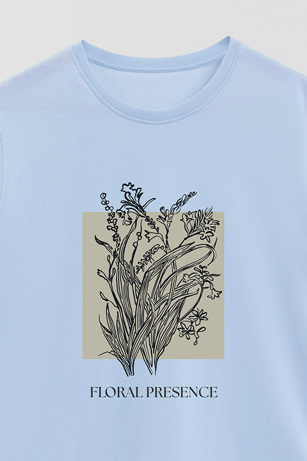 REMERA BASICA ESTAMPADA BT FLORAL PRESENCE