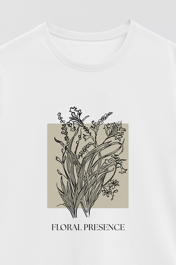 REMERA BASICA ESTAMPADA BT FLORAL PRESENCE