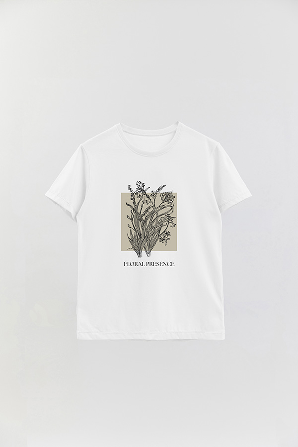 REMERA BASICA ESTAMPADA BT FLORAL PRESENCE