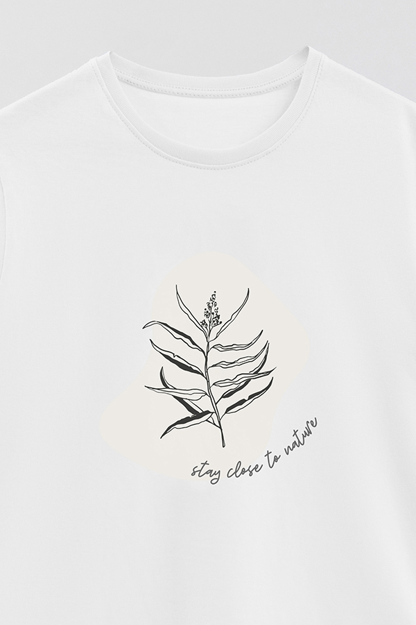 REMERA BASICA ESTAMPADA BT STAY CLOSE