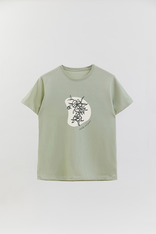 REMERA BASICA ESTAMPADA BT PETALS AND PEACE
