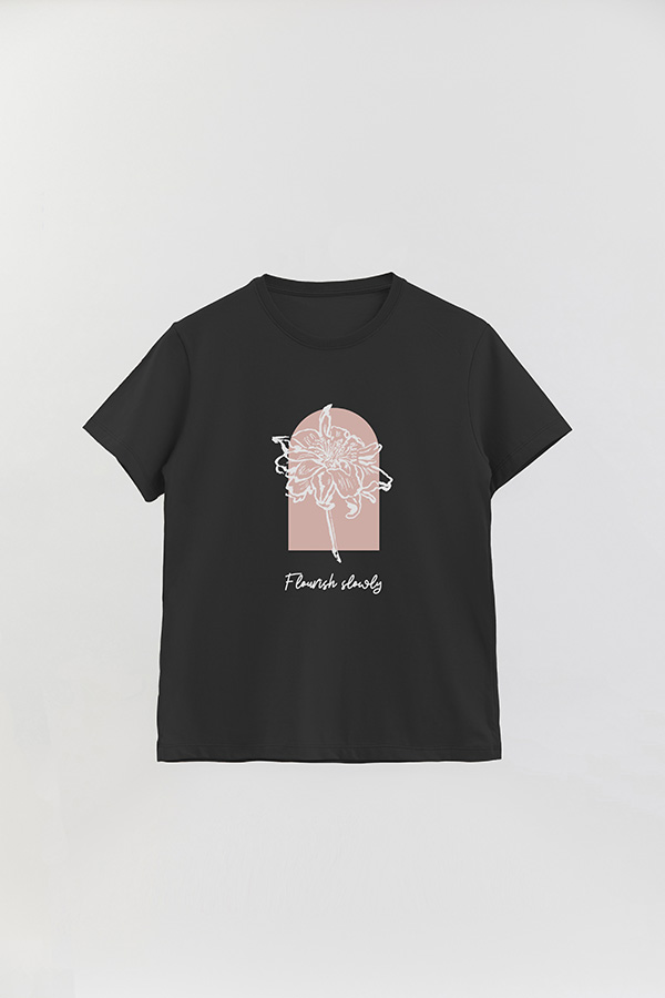 REMERA BASICA ESTAMPADA BT FLOURISH SLOWLY