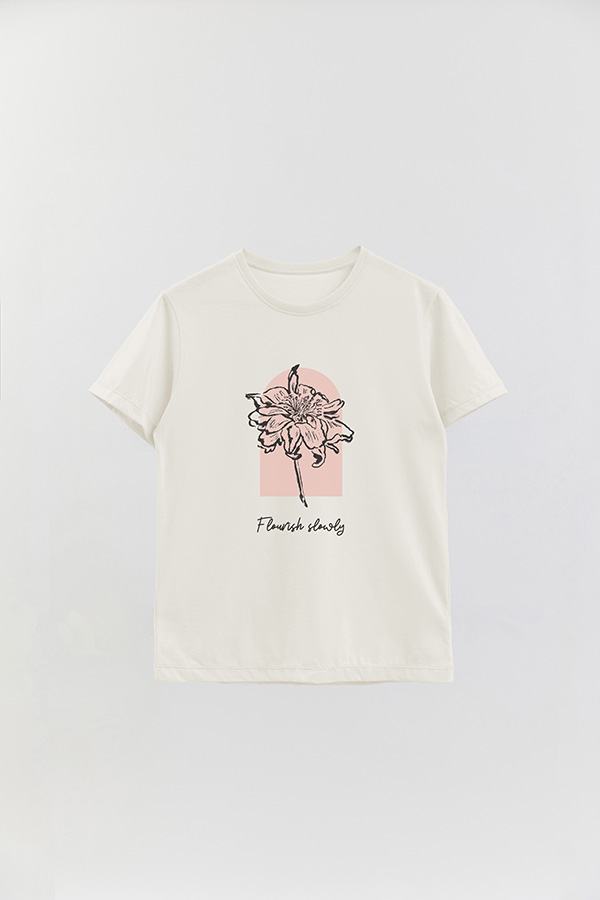 REMERA BASICA ESTAMPADA BT FLOURISH SLOWLY