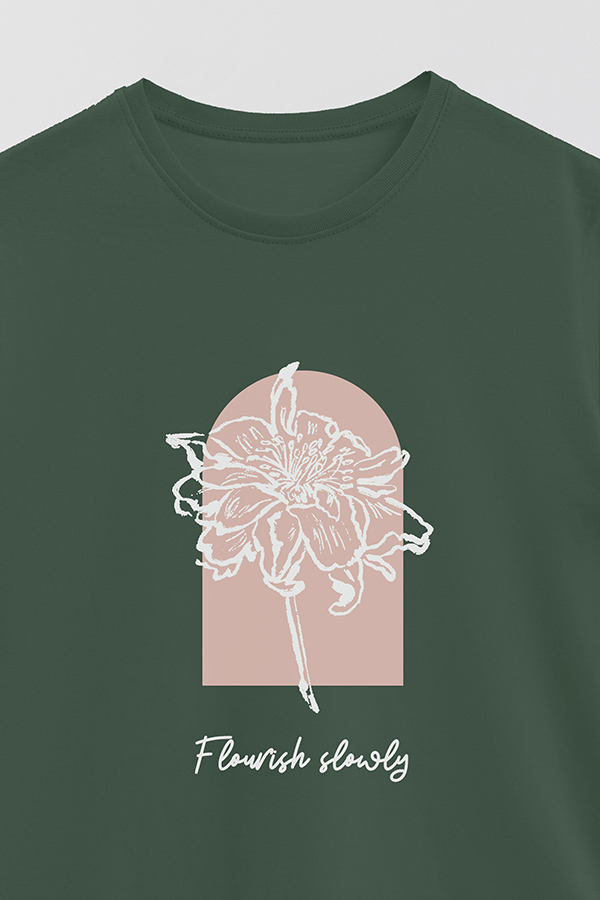 REMERA BASICA ESTAMPADA BT FLOURISH SLOWLY
