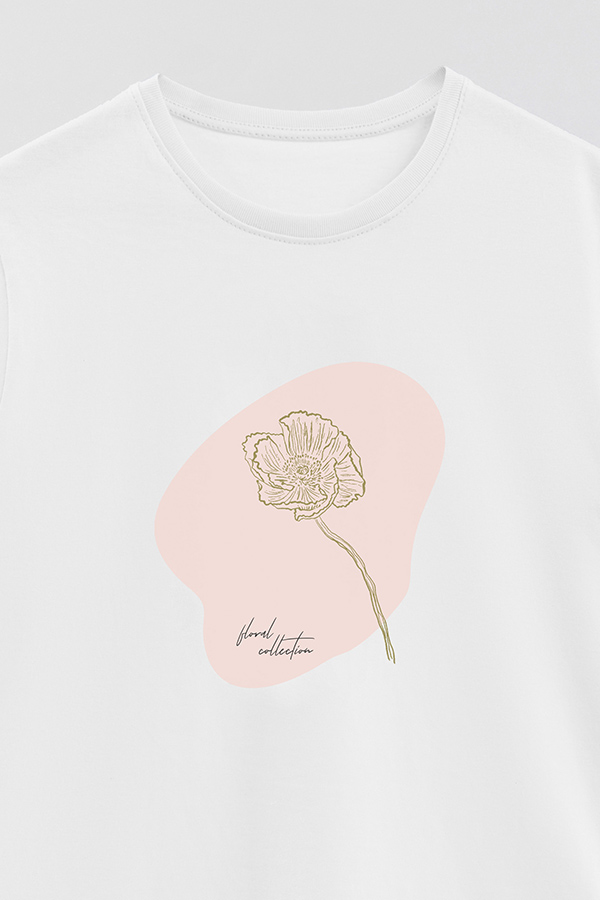 REMERA BASICA ESTAMPADA BT FLORAL COLLECTION