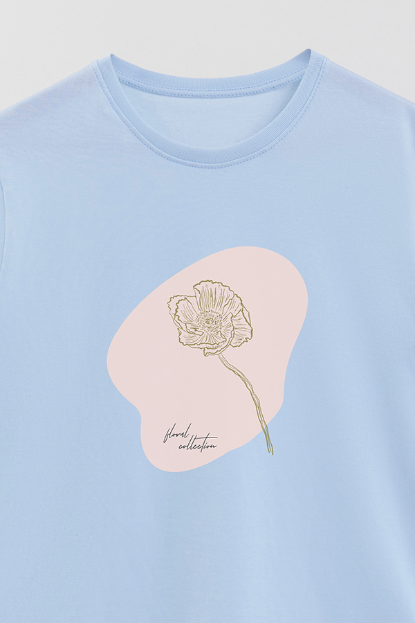 REMERA BASICA ESTAMPADA BT FLORAL COLLECTION