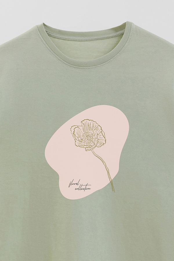REMERA BASICA ESTAMPADA BT FLORAL COLLECTION