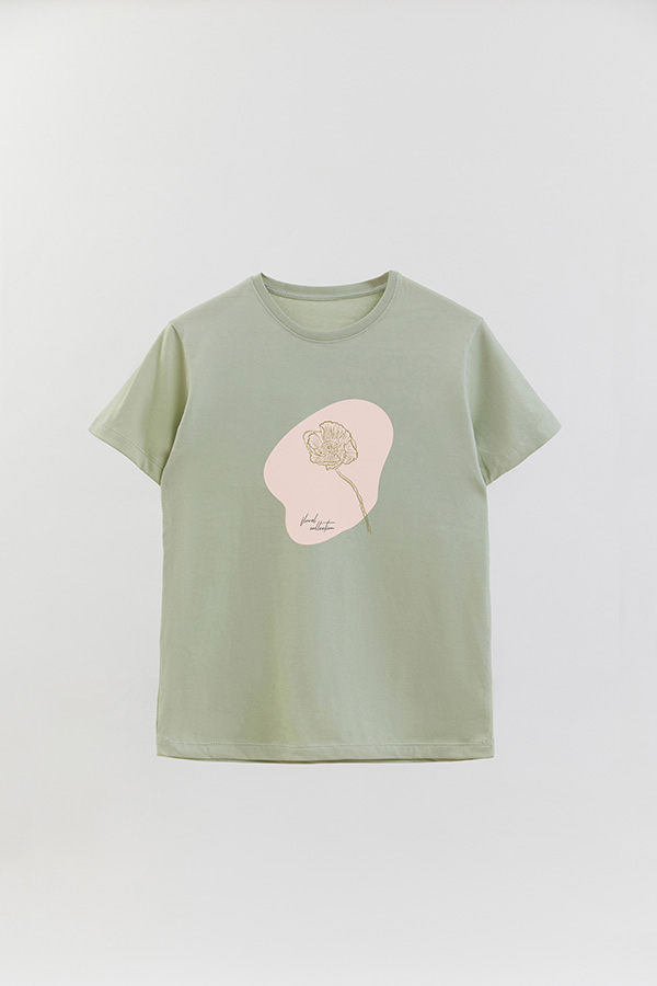 REMERA BASICA ESTAMPADA BT FLORAL COLLECTION