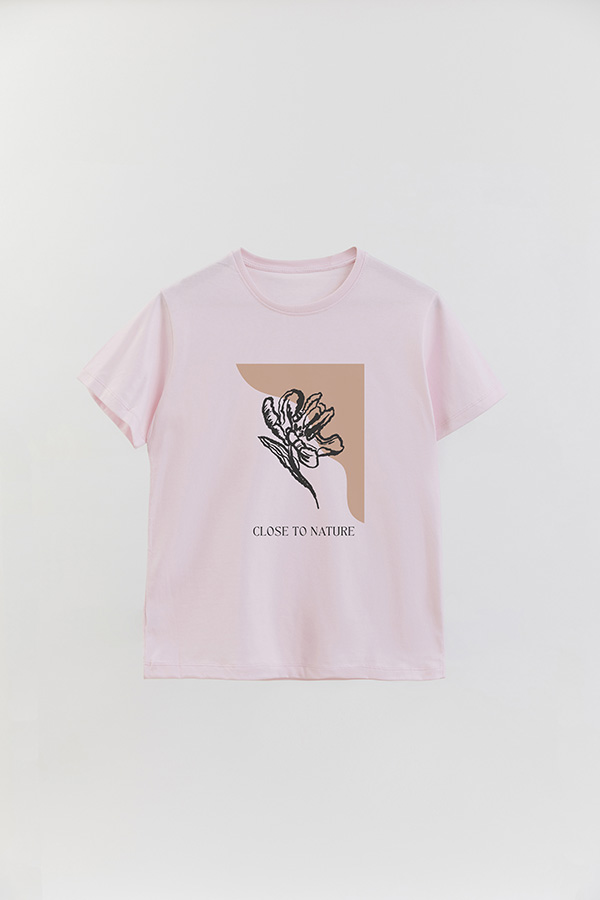 REMERA BASICA ESTAMPADA BT CLOSE TO NATURE