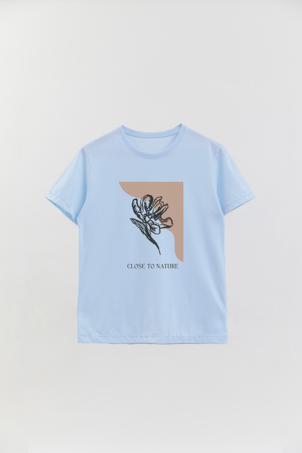 REMERA BASICA ESTAMPADA BT CLOSE TO NATURE