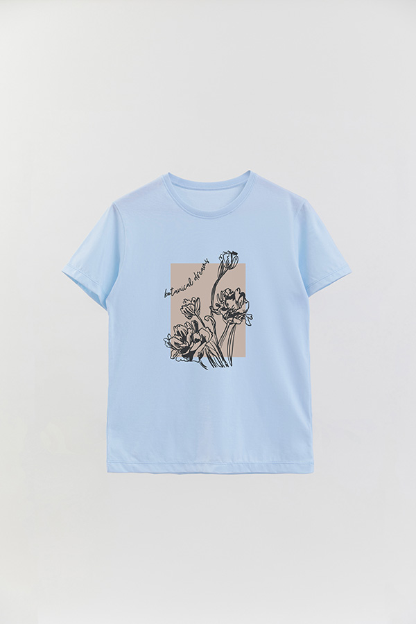 REMERA BASICA ESTAMPADA BT BOTANICAL DREAMS