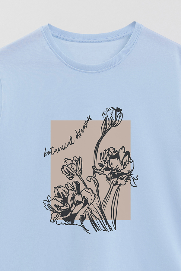 REMERA BASICA ESTAMPADA BT BOTANICAL DREAMS