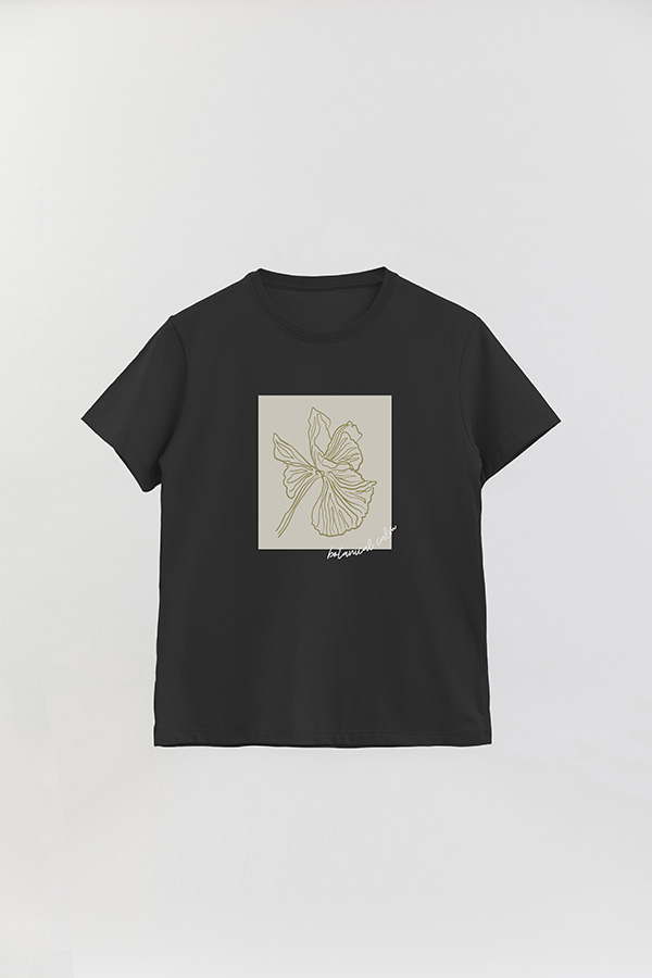 REMERA BASICA ESTAMPADA BT BOTANICAL CALM