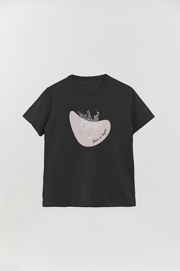 REMERA BASICA ESTAMPADA BT BLOOM IN LAYERS