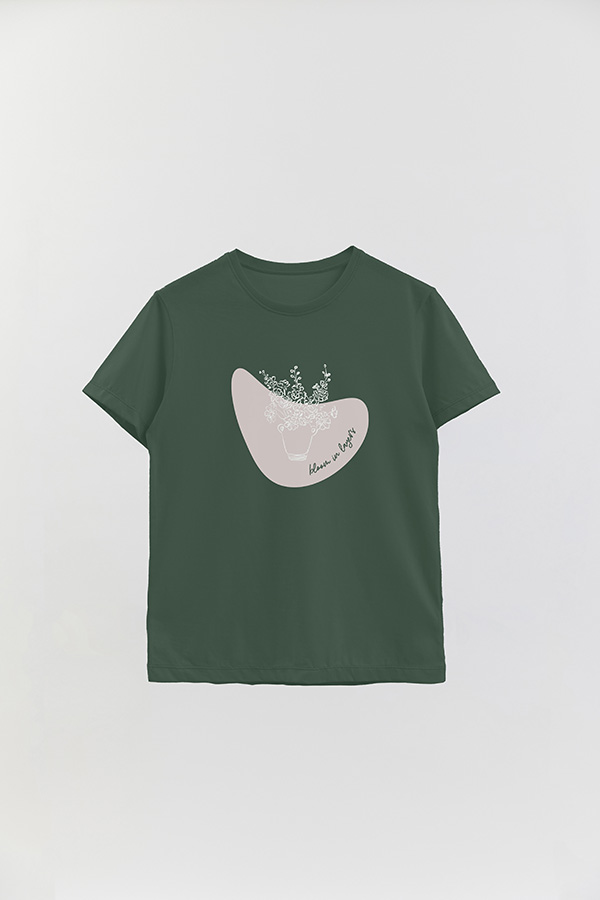 REMERA BASICA ESTAMPADA BT BLOOM IN LAYERS
