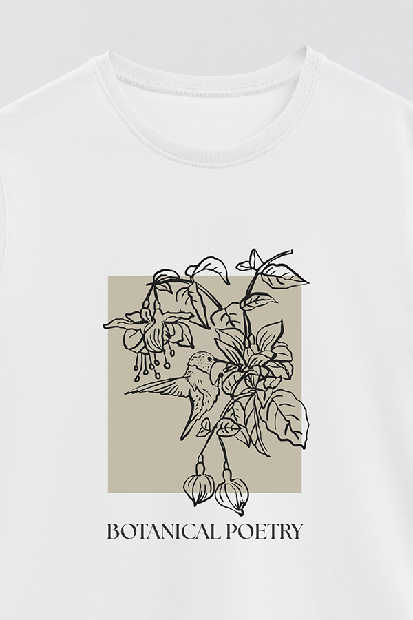 REMERA BASICA ESTAMPADA BT BOTANICAL POETRY