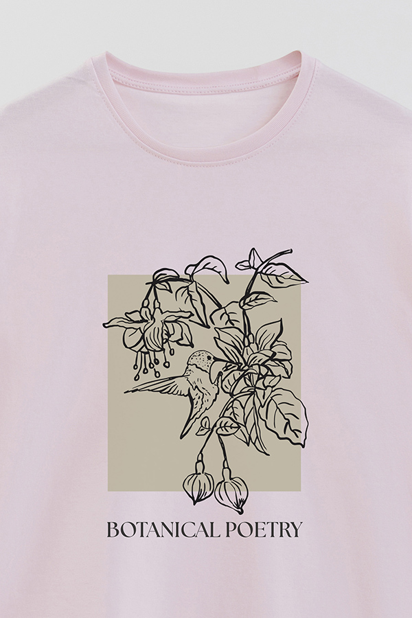 REMERA BASICA ESTAMPADA BT BOTANICAL POETRY