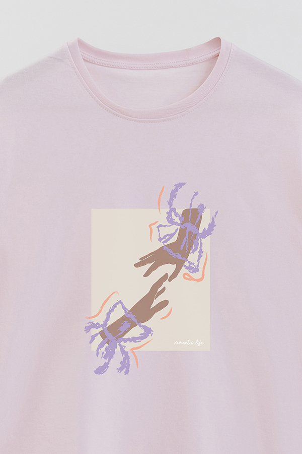 REMERA BASICA ESTAMPADA WC ROMANTIC LIFE