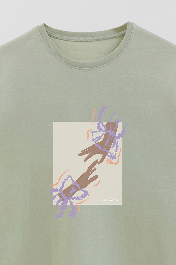 REMERA BASICA ESTAMPADA WC ROMANTIC LIFE