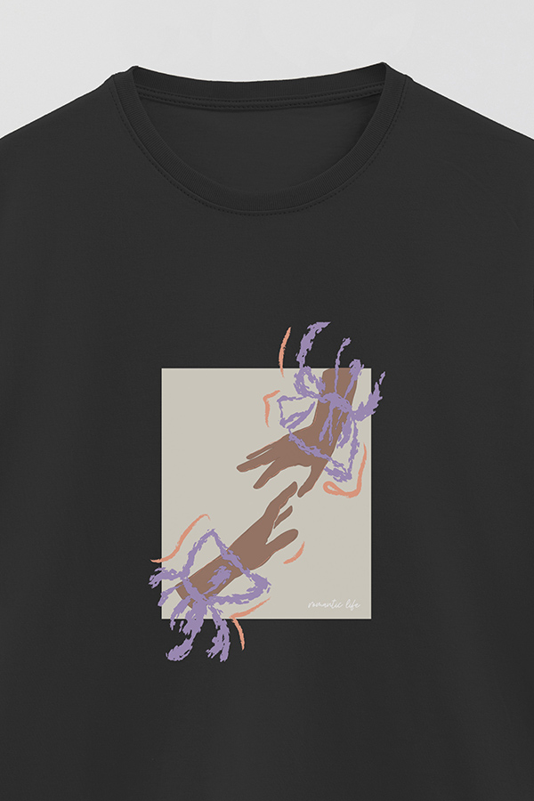 REMERA BASICA ESTAMPADA WC ROMANTIC LIFE