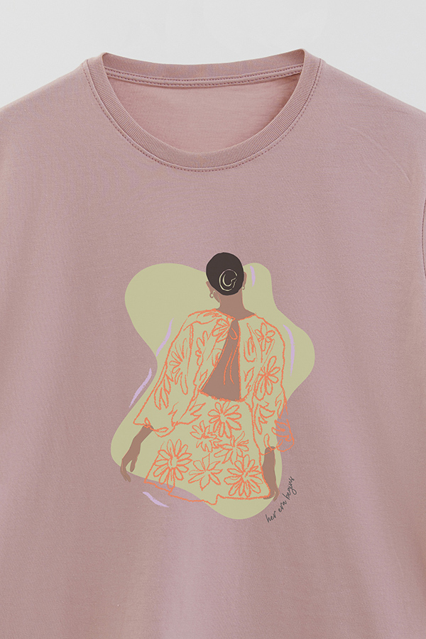 REMERA BASICA ESTAMPADA WC HER ERA BEGINS