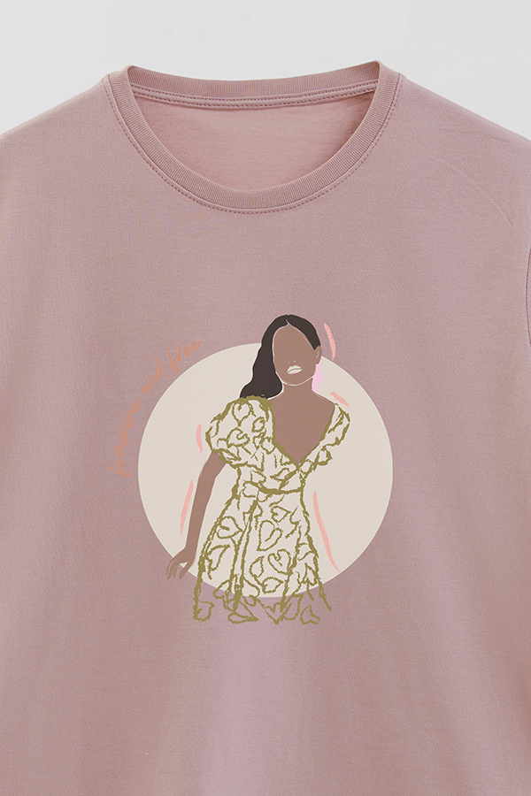 REMERA BASICA ESTAMPADA WC FEMENINE