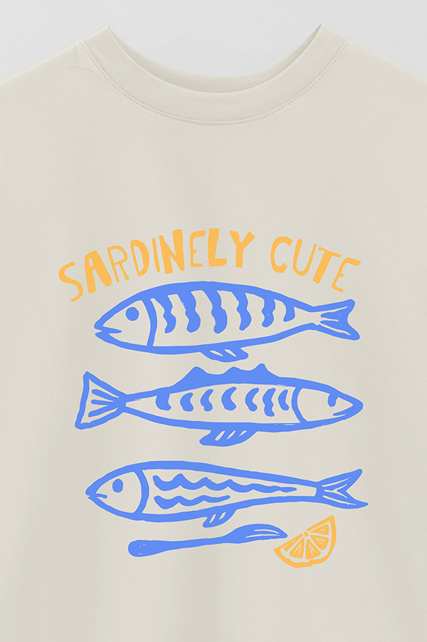 REMERA OVER ESTAMPADA SARDINELY