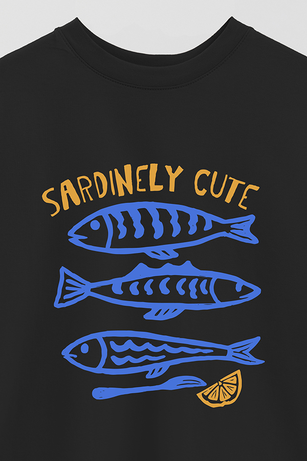 REMERA OVER ESTAMPADA SARDINELY