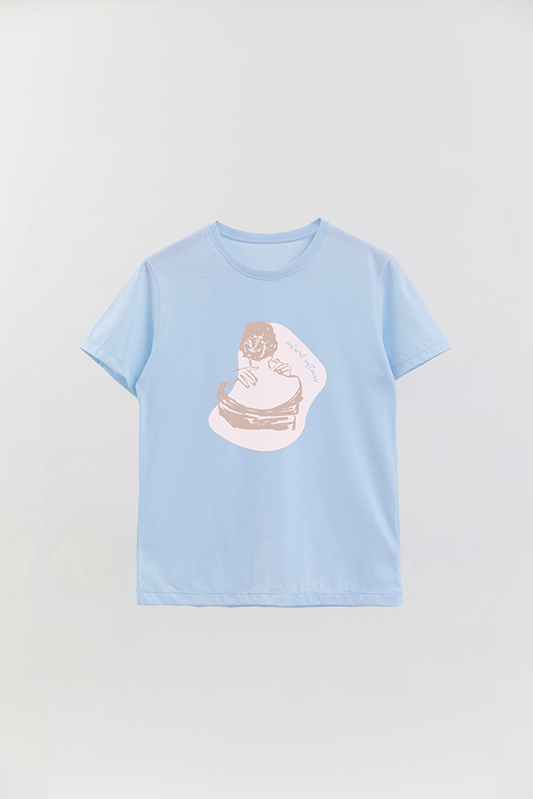 REMERA BASICA ESTAMPADA W NATURAL SOFTNESS