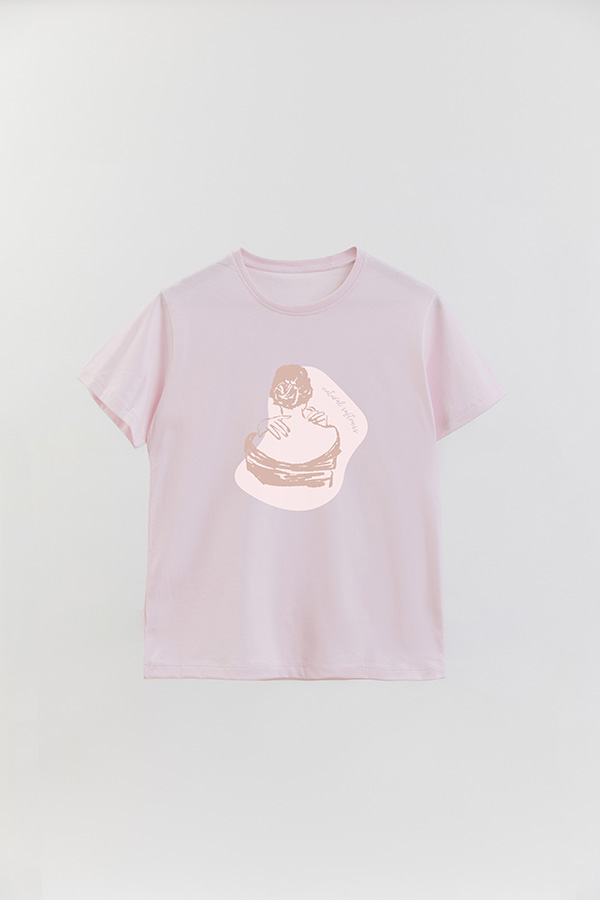 REMERA BASICA ESTAMPADA W NATURAL SOFTNESS