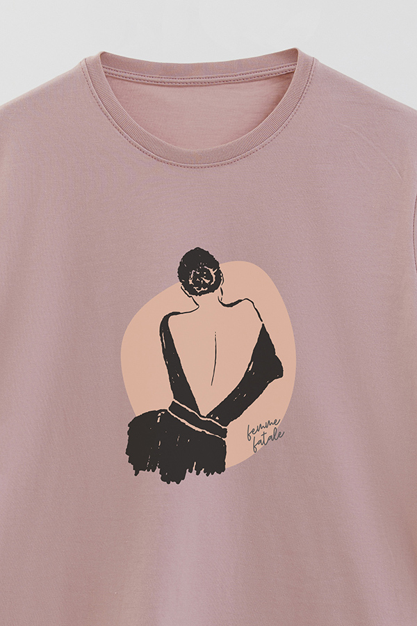 REMERA BASICA ESTAMPADA W FEMME FATALE