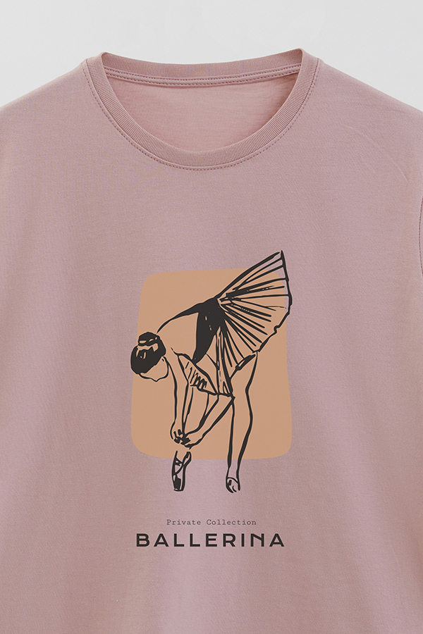 REMERA BASICA ESTAMPADA W BALLERINA