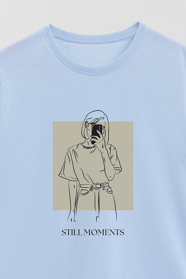 REMERA BASICA ESTAMPADA STILL MOMENTS