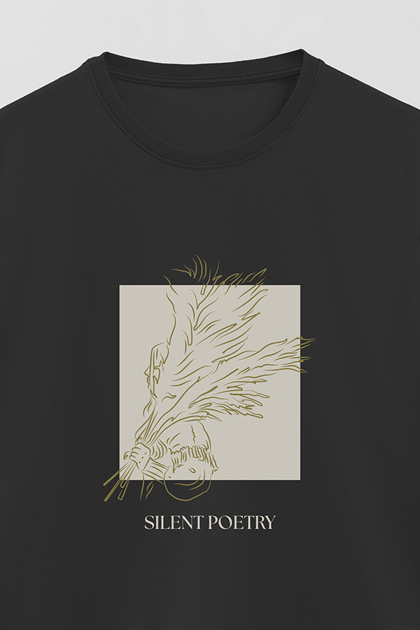 REMERA BASICA ESTAMPADA SILENT POETRY