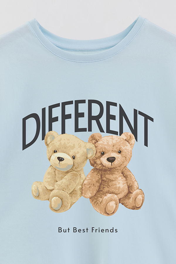 REMERA GB OVERSIZE DIFFERENT
