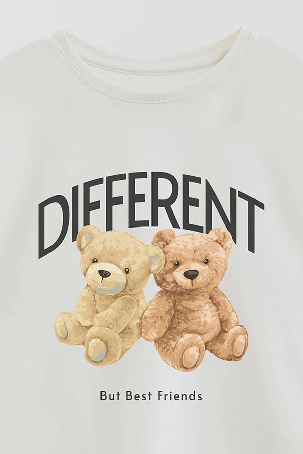REMERA GB OVERSIZE DIFFERENT