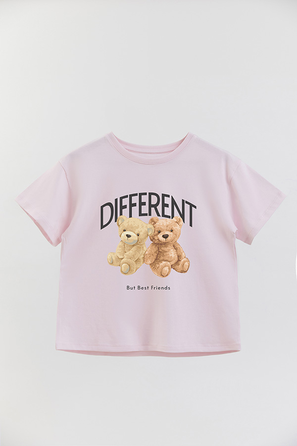 REMERA GB OVERSIZE DIFFERENT